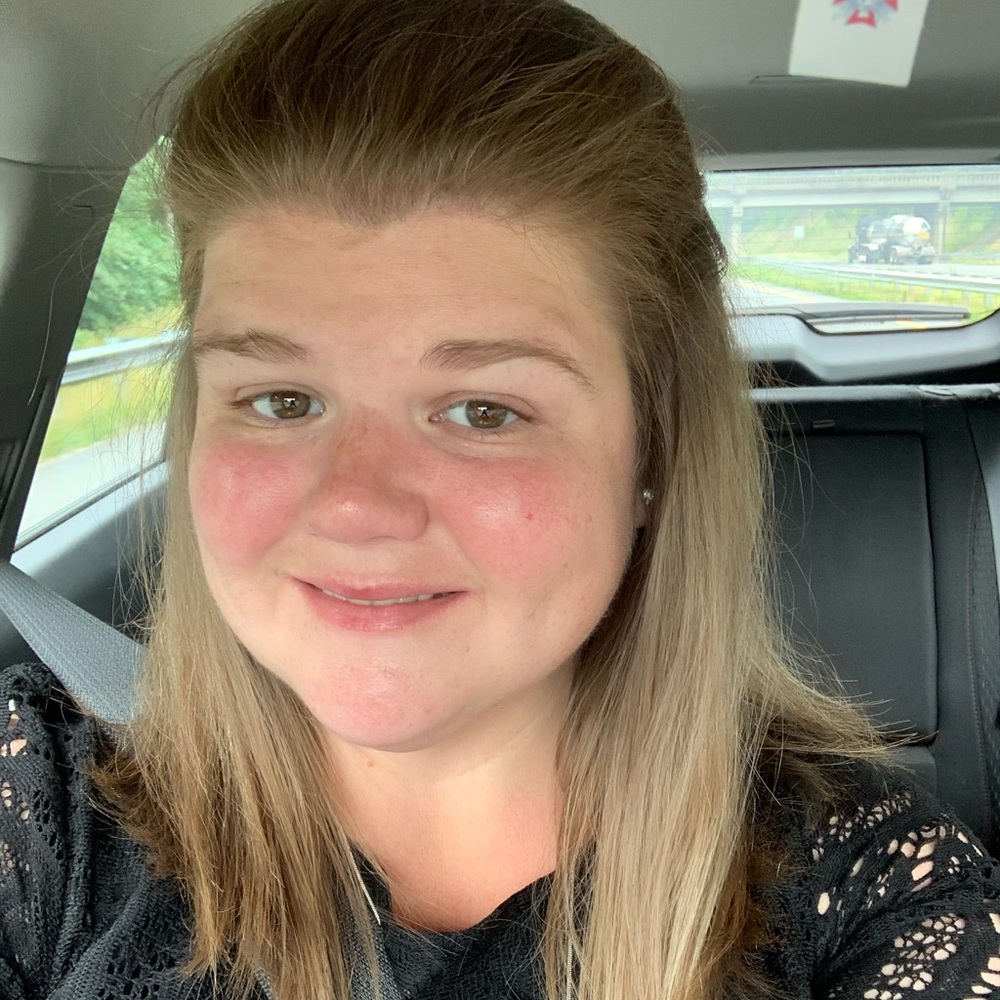 Meet your Posher, Amanda
